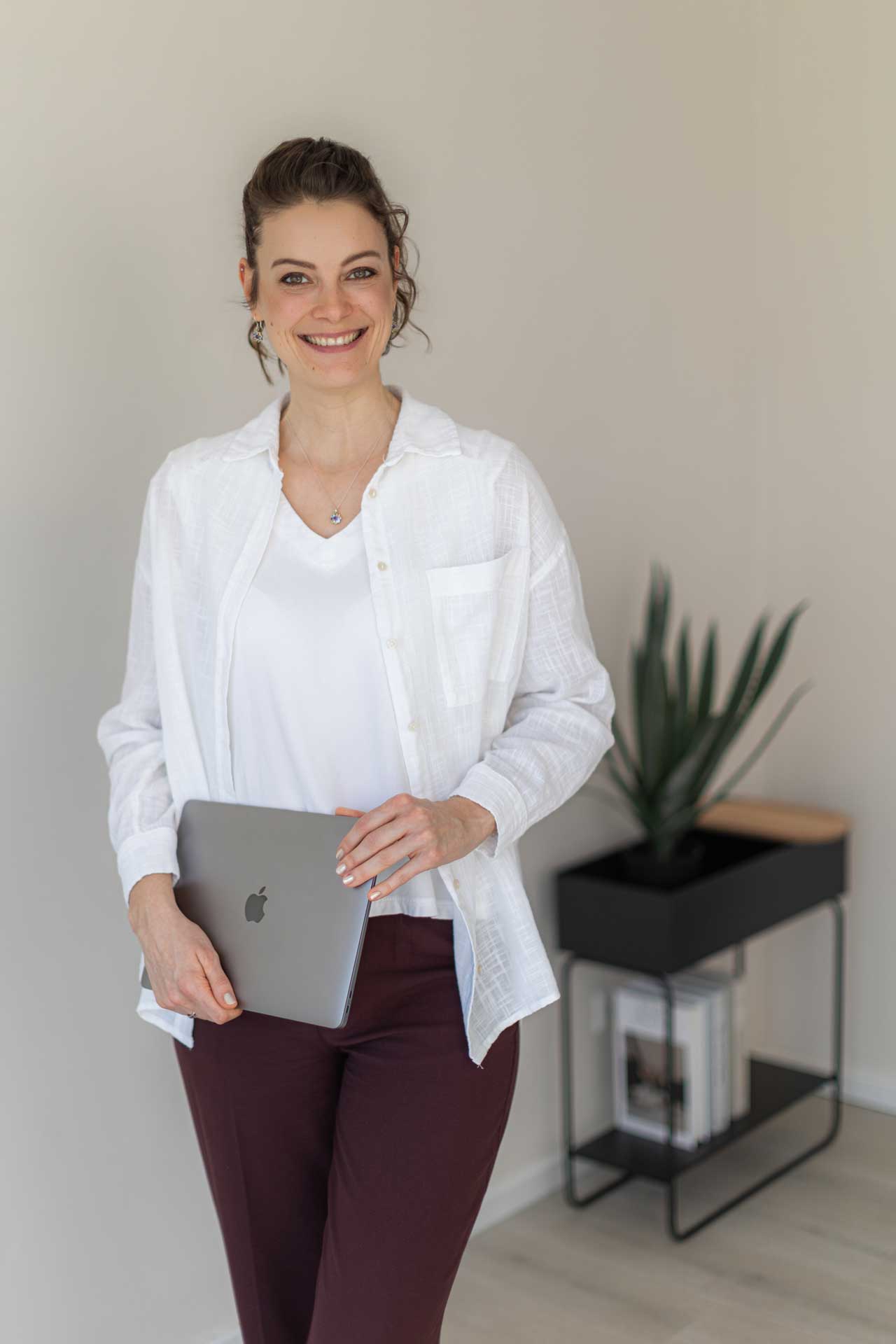 Personal Branding Shooting Day Nicole Hafner Personal Branding Fotografin Business Fotos Nadja Klaß, Öhringen, Facereading Coach,